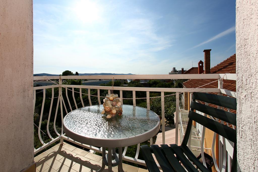 Rooms & Apartments Soline Nuove Biograd Na Moru Exterior foto