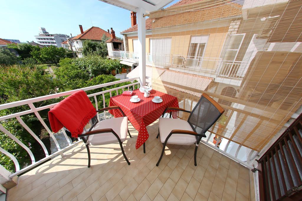 Rooms & Apartments Soline Nuove Biograd Na Moru Exterior foto