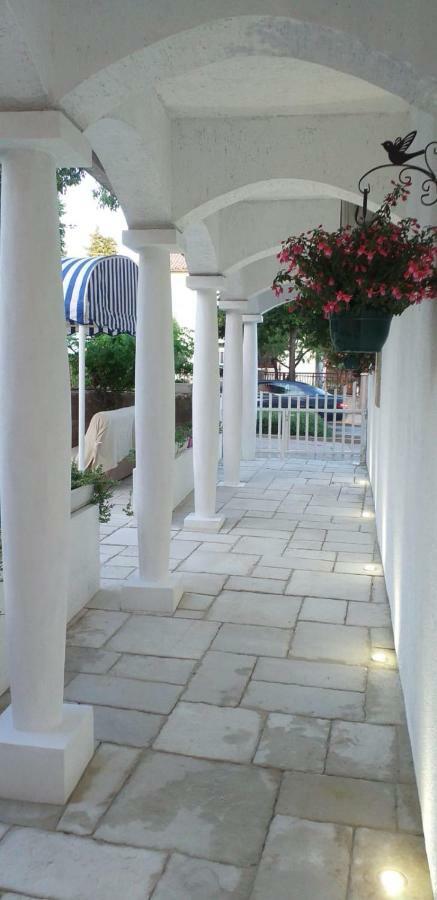Rooms & Apartments Soline Nuove Biograd Na Moru Exterior foto