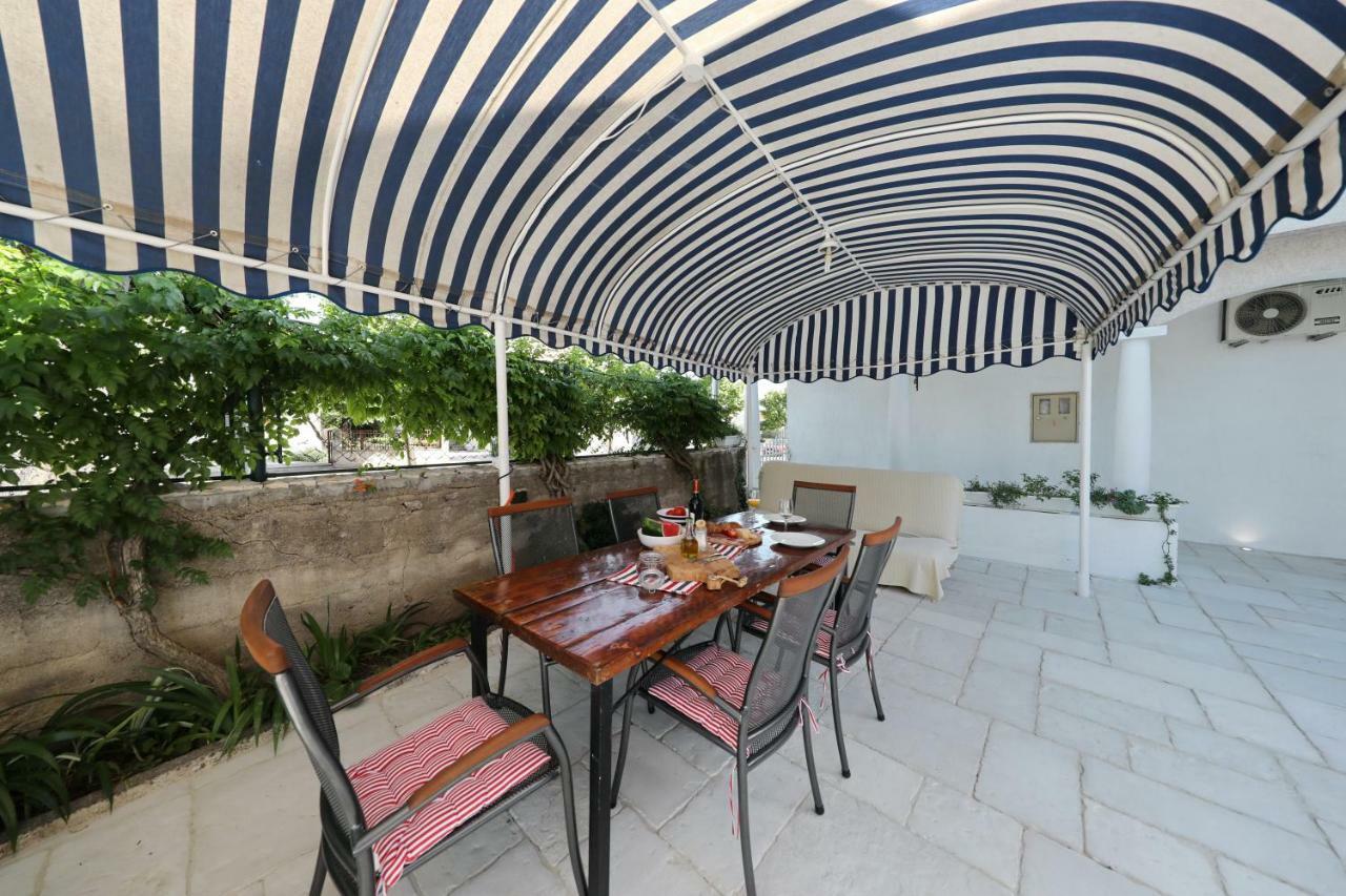Rooms & Apartments Soline Nuove Biograd Na Moru Exterior foto